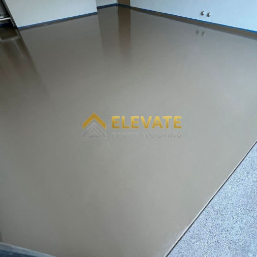 Tan epoxy garage flooirng